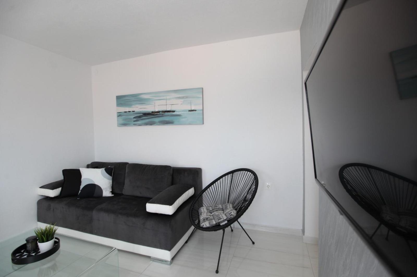 Apartment With Terrace And Sea View - Lucic Трогир Екстериор снимка